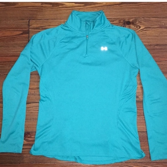 🎽Under Armor Half Zip Sweatshirt - Picture 3 of 3